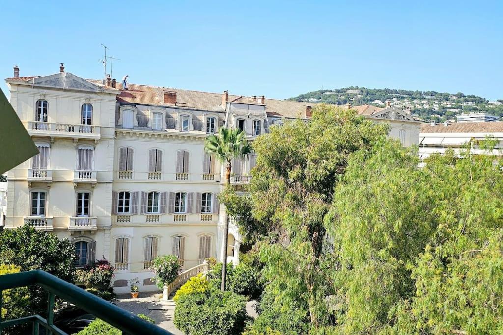 L'elegant 3p, 2ch, 2sdb, Clim, Wifi Gratuit, Parking Prive * Cannes