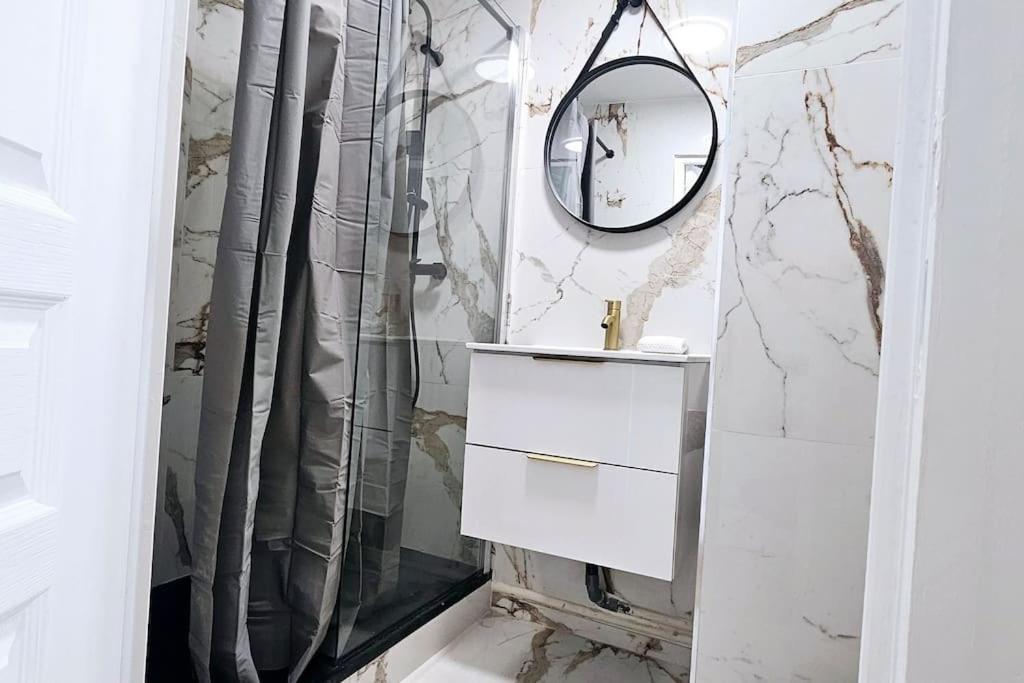 L'elegant 3p, 2ch, 2sdb, Clim, Wifi Gratuit, Parking Prive * Cannes