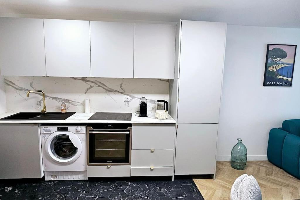 Appartement L'elegant 3p, 2ch, 2sdb, Clim, Wifi Gratuit, Parking Prive