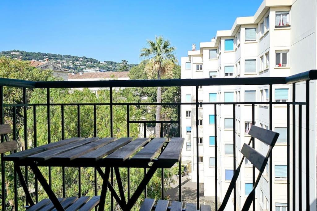 Appartement L'elegant 3p, 2ch, 2sdb, Clim, Wifi Gratuit, Parking Prive *